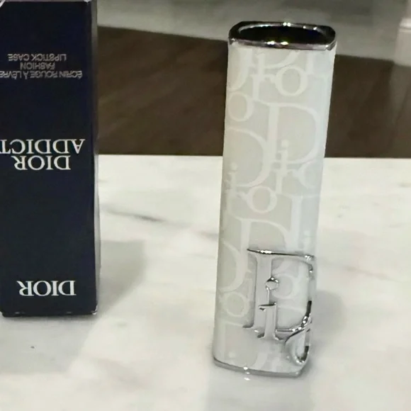 DIOR Addict Lipstick Case in a White Canvas Signature Monogram Dior Print. NIB - Picture 4 of 7